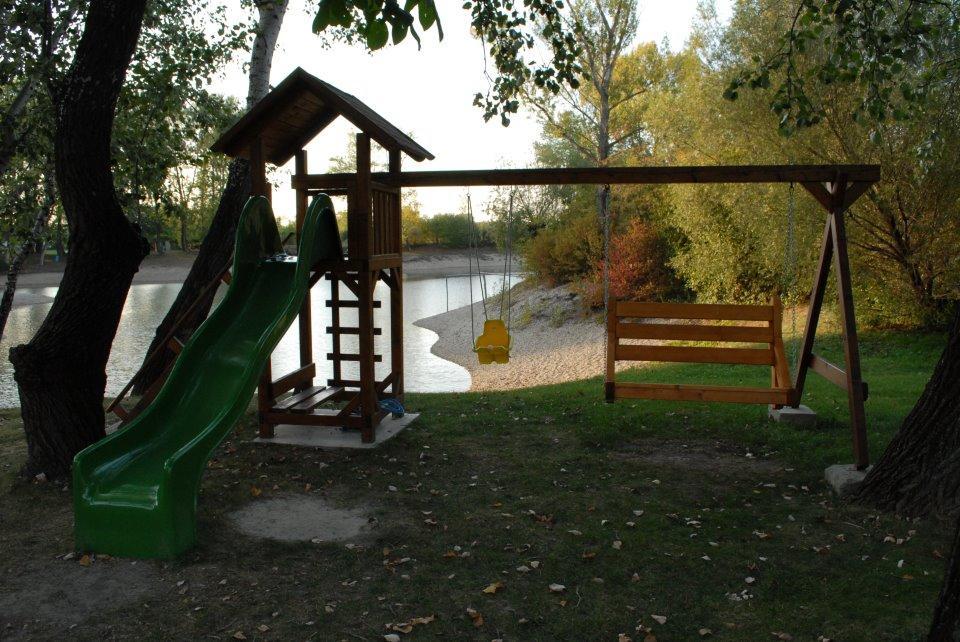 Penzion Platan Dunajská Streda Εξωτερικό φωτογραφία